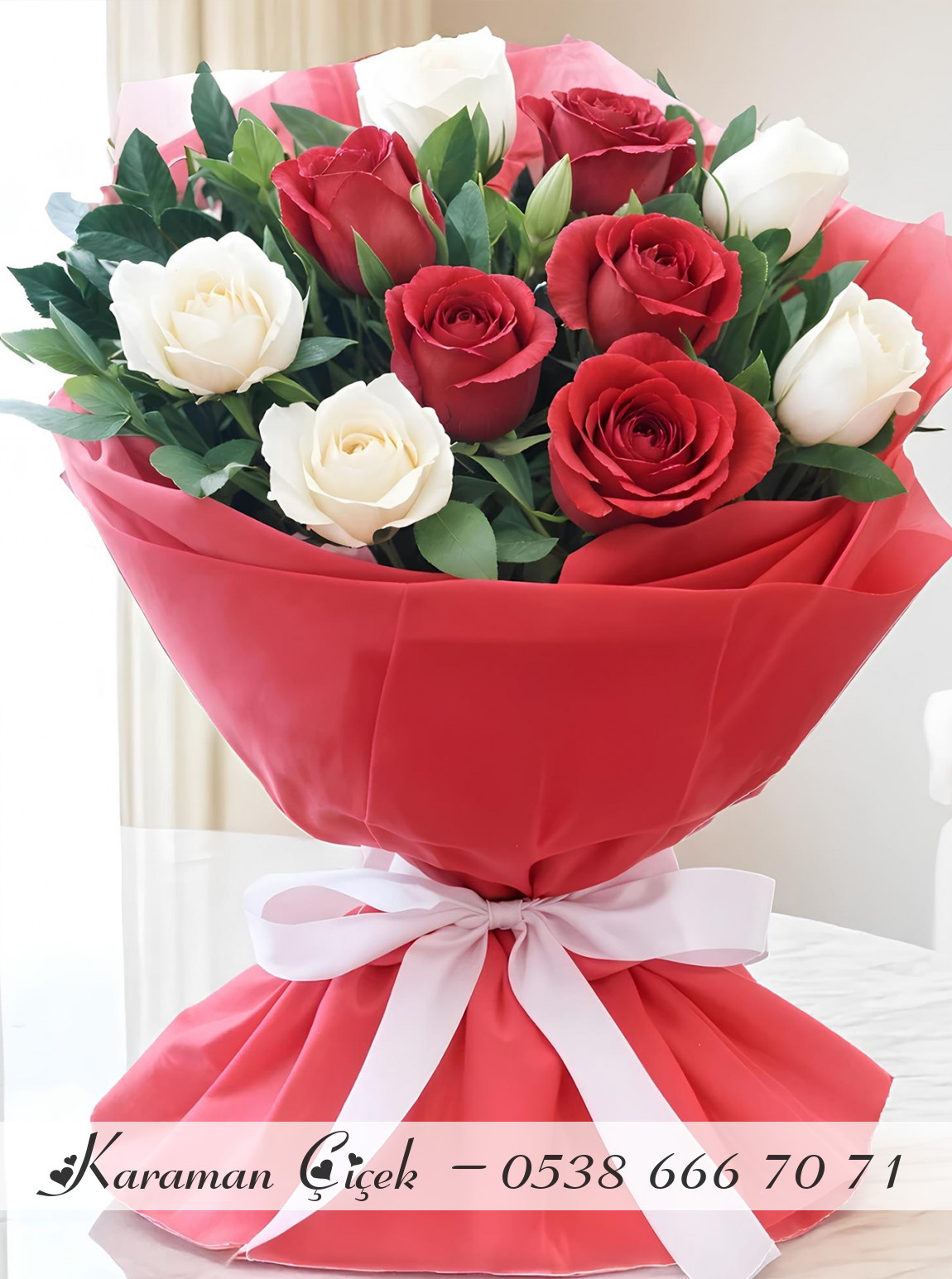 10 Tane Kırmızı Beyaz Gül Buketi