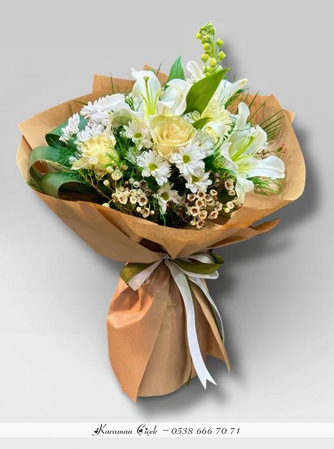 Saf Güzellik: Lilyum Ve Gülün Doğal Uyumu