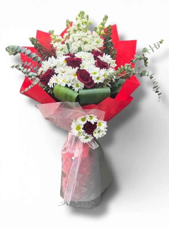 Asil Duygular: Kırmızı Gül Ve Şebboy Buketi